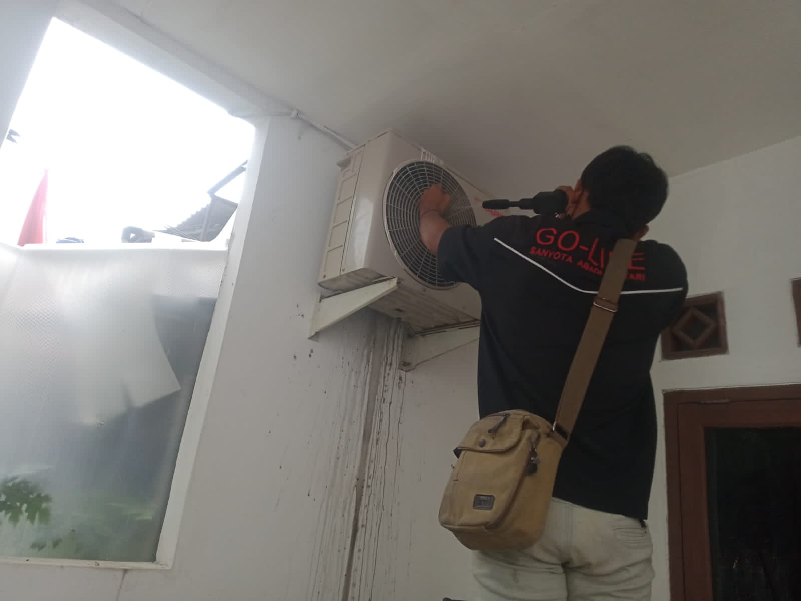 Teknisi Jasa Bongkar AC